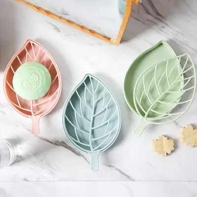 Porteur de savon de salle de bain moderne avec conception de fleurs à double couche et plateau en silicone antidérapant