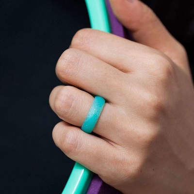 Rings à doigts en silicone doux sur mesure pour femmes