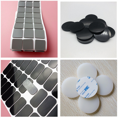 Service de coupe à l'aide de matériau de coupe en caoutchouc de silicone pour la protection des meubles