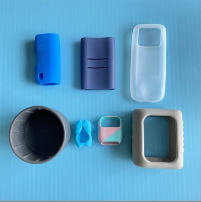 Service de traitement de moulage de produits en silicone sur mesure avec coque de silicone protectrice