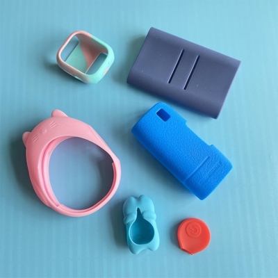 Service de traitement de moulage de produits en silicone sur mesure avec coque de silicone protectrice