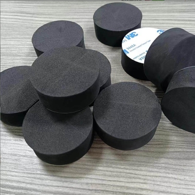Service de coupe de feuilles de mousse à découpe sous pression en forme personnalisée avec du matériau EVA en caoutchouc de silicone