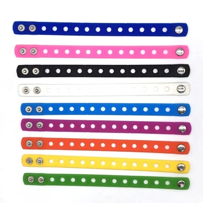 Bracelet en silicone pour l' éducation bijoux de bébé pendentif mode style poignet jouet en caoutchouc doux cadeau pour enfants