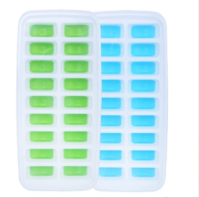 18 Cavité Eco-friendly Silicone Cube de glace plateau moule avec couvercle amovible Matériau durable