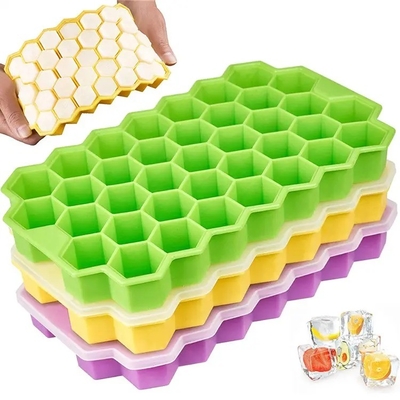 Fabricants de crème glacée durable Plier chaud 37-cavité Honeycomb silicone plateau de glace avec couvercle