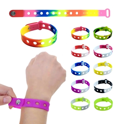 Des bracelets en caoutchouc personnalisables pour les chaussures