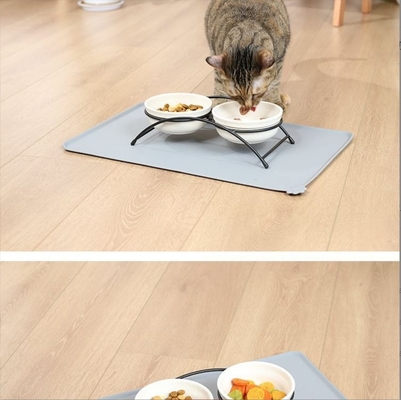 Moderne style étanche à l'eau anti-dérision silicone chien tapis d'alimentation pour animaux de compagnie pour les besoins personnalisés