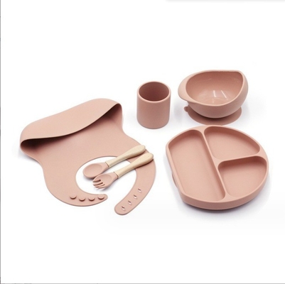 Ensemble d'alimentation en silicone Les fournitures pour bébés Les assiettes pour bébés Ensemble de nouveau-né Ensemble cadeau
