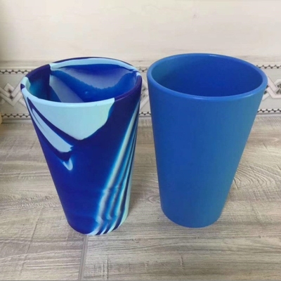 Coupe de café en silicone à eau potable réutilisable avec couvercle et paillettes 600 ml Volume stocké