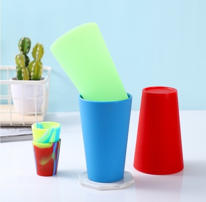 Home Cuisine Coupe à boire en silicone colorée durable pour tasse de café réutilisable sur mesure