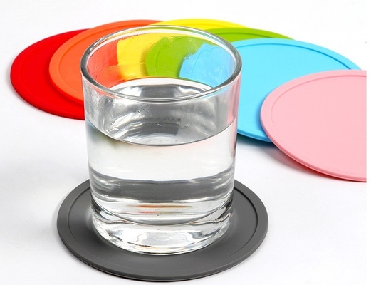Des sous-vêtements en silicone personnalisés pour un tapis rond durable dans les articles de base pour la maison et le bureau