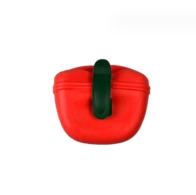 Service de coupe Sac de friandises pour chiens portable en silicone avec fermeture magnétique et poche à pince à la taille