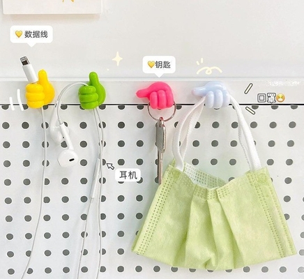 Stylé Injection plastique type PVC pouce vers le haut Crochet murale pour la pince de câble et le stockage de la clé